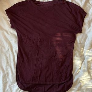Lululemon tshirt